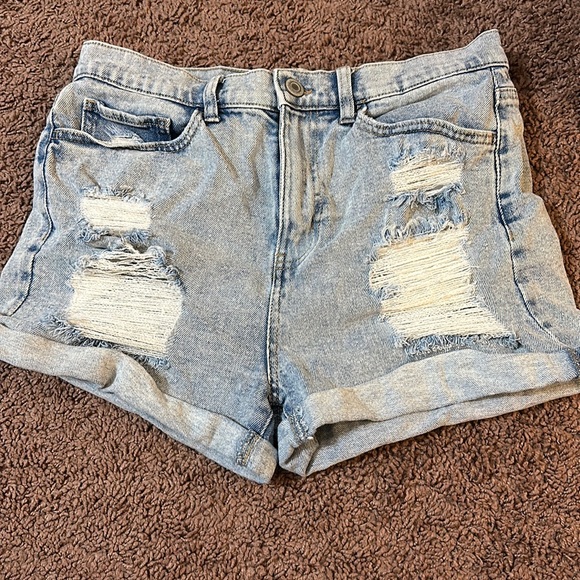 High Rise Shorts - Picture 1 of 2